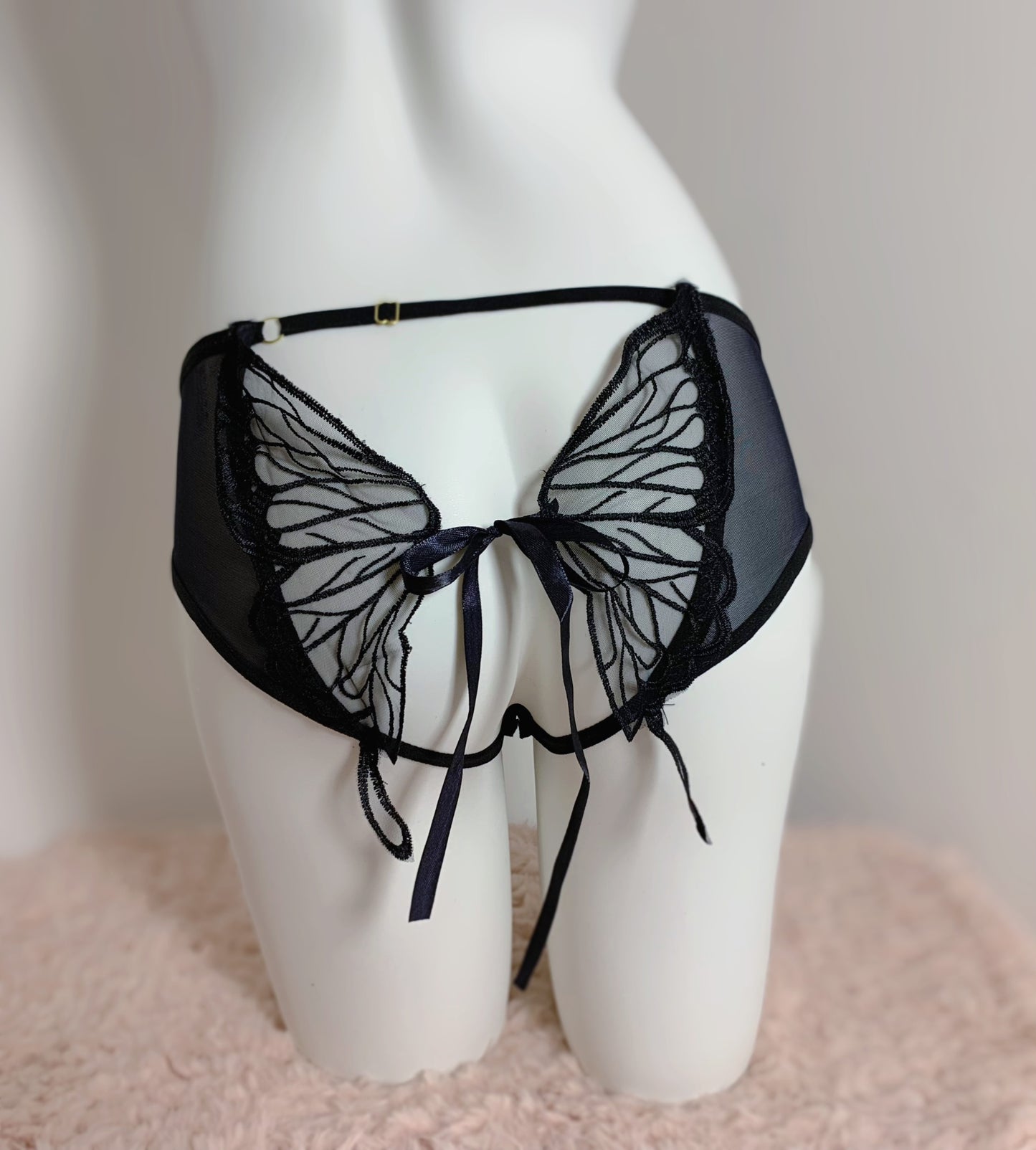 Lace Butterfly Low Waist Crotchless Pantie